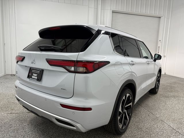 2024 Mitsubishi Outlander SEL