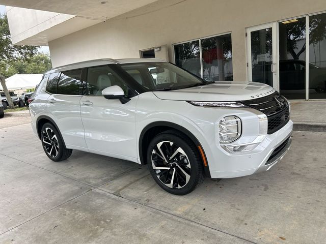 2024 Mitsubishi Outlander SEL