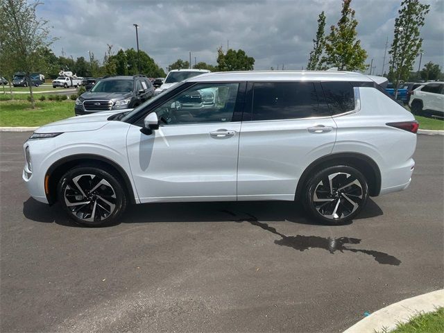 2024 Mitsubishi Outlander SEL