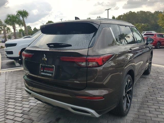 2024 Mitsubishi Outlander SEL