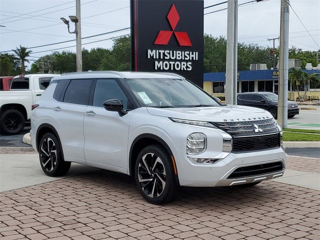 2024 Mitsubishi Outlander SEL