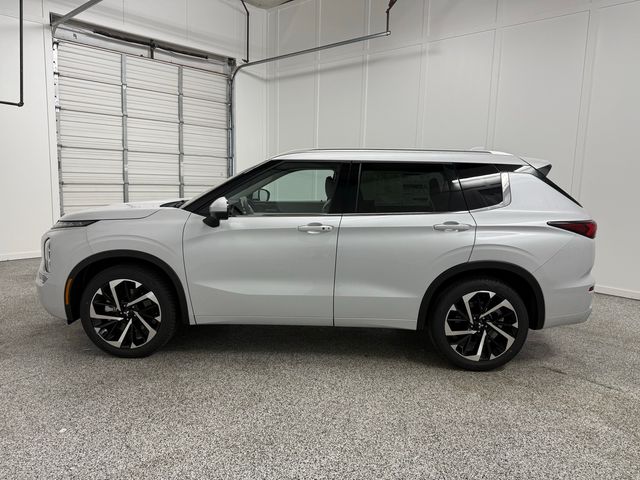 2024 Mitsubishi Outlander SEL