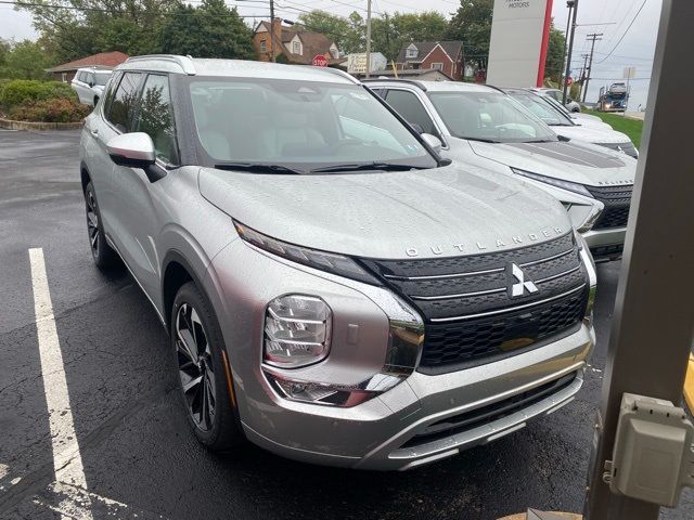 2024 Mitsubishi Outlander SEL