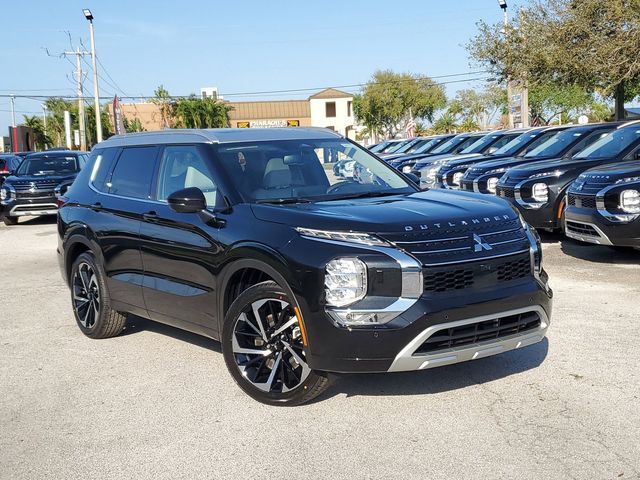 2024 Mitsubishi Outlander SEL Platinum Edition