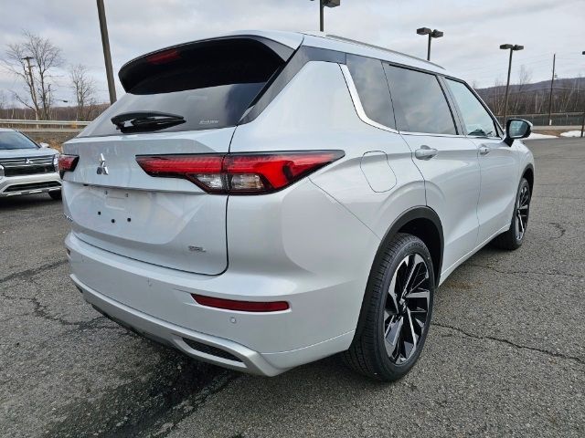 2024 Mitsubishi Outlander SEL