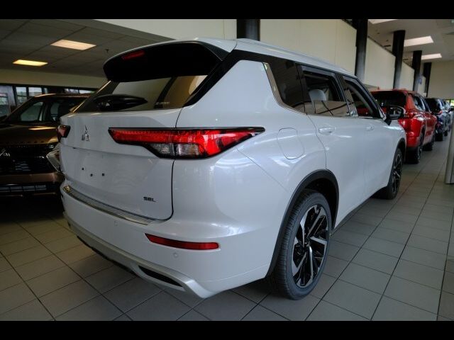 2024 Mitsubishi Outlander SEL