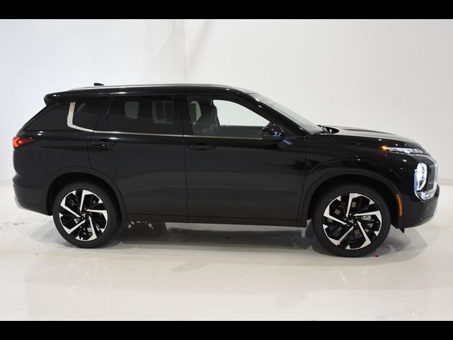 2024 Mitsubishi Outlander 