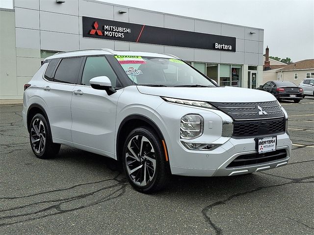 2024 Mitsubishi Outlander SEL