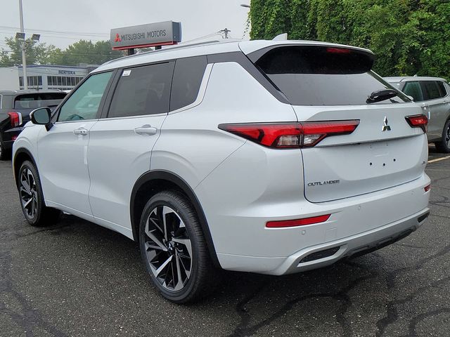 2024 Mitsubishi Outlander SEL