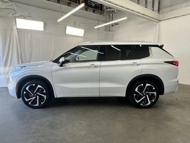 2024 Mitsubishi Outlander SEL