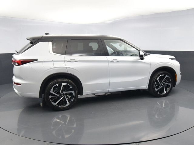 2024 Mitsubishi Outlander SEL