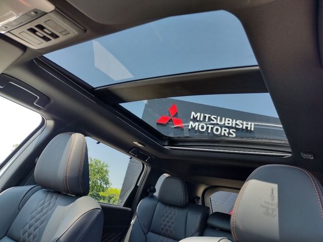 2024 Mitsubishi Outlander SEL