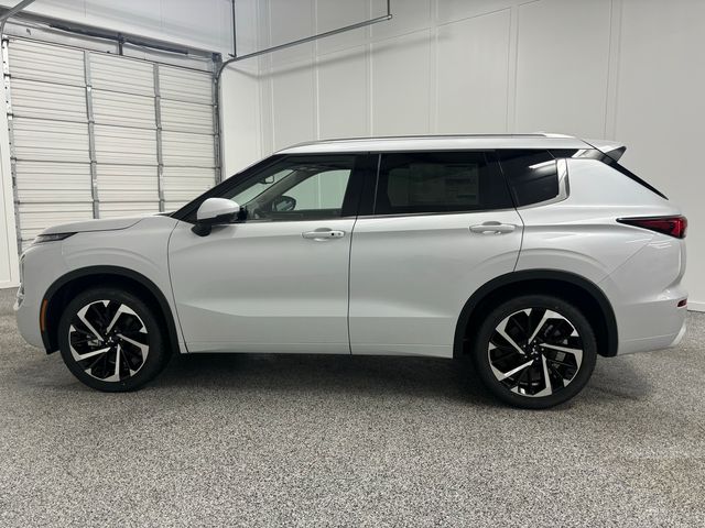 2024 Mitsubishi Outlander SEL