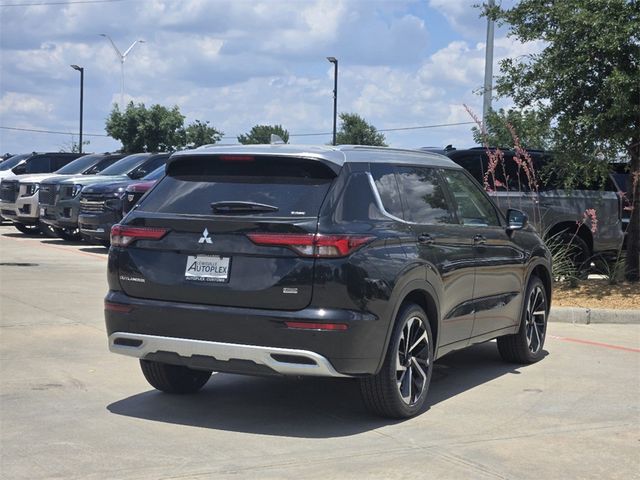 2024 Mitsubishi Outlander SEL Platinum Edition