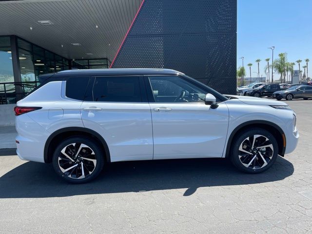 2024 Mitsubishi Outlander SEL