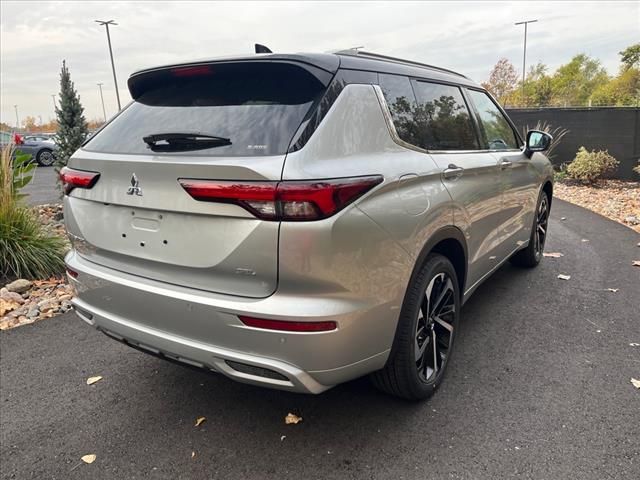 2024 Mitsubishi Outlander SEL