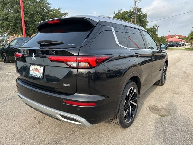 2024 Mitsubishi Outlander SEL Platinum Edition