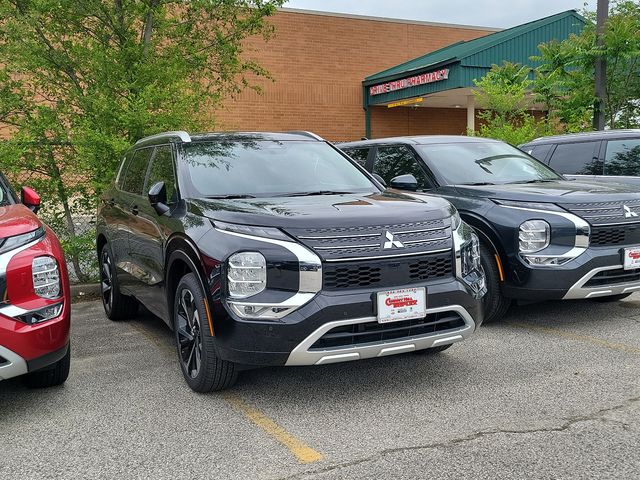 2024 Mitsubishi Outlander SEL