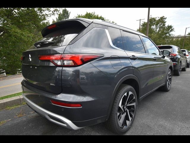 2024 Mitsubishi Outlander SEL Black Edition