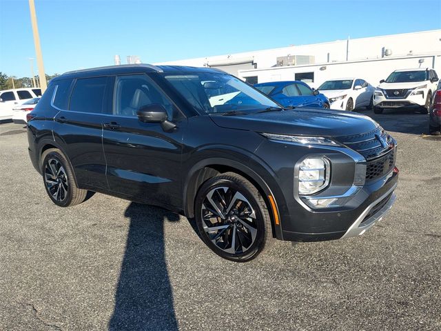 2024 Mitsubishi Outlander SEL Black Edition