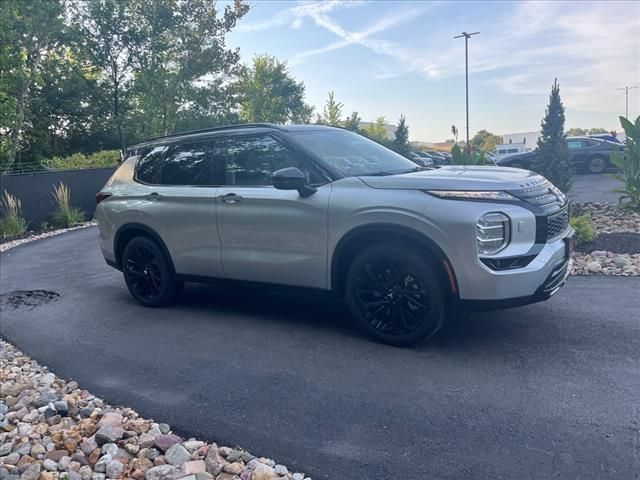 2024 Mitsubishi Outlander SEL Black Edition