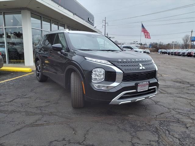 2024 Mitsubishi Outlander SEL Platinum Edition