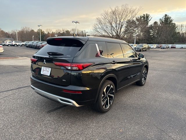 2024 Mitsubishi Outlander SEL Platinum Edition