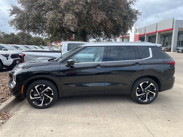 2024 Mitsubishi Outlander SEL Platinum Edition