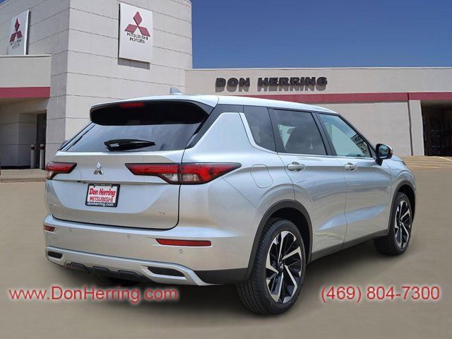 2024 Mitsubishi Outlander SE