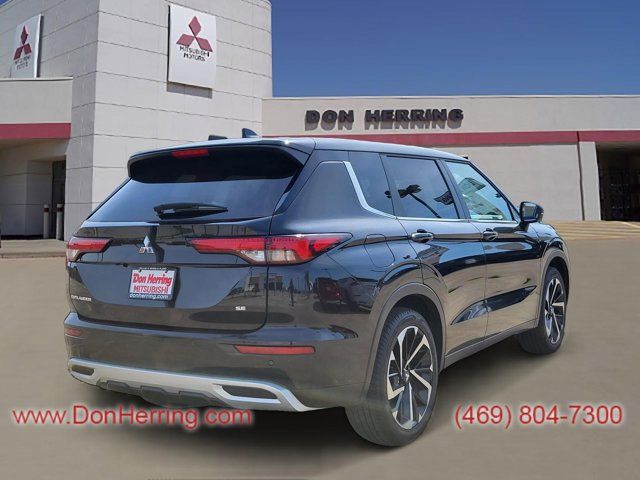 2024 Mitsubishi Outlander SE