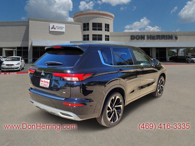 2024 Mitsubishi Outlander SE