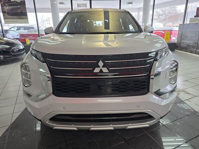 2024 Mitsubishi Outlander 