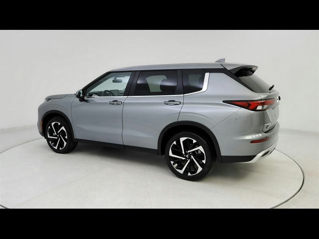 2024 Mitsubishi Outlander 