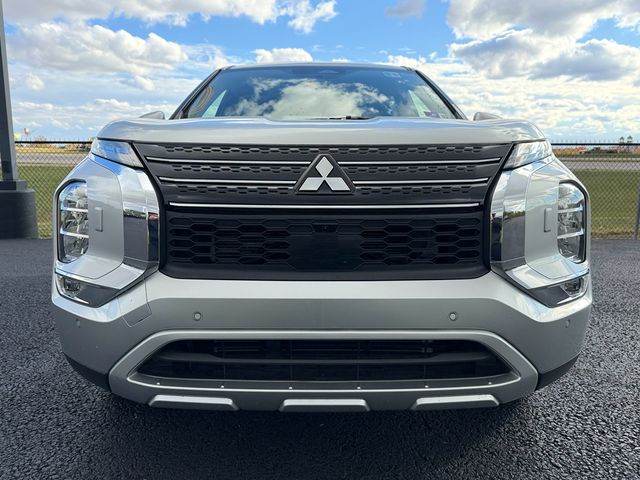 2024 Mitsubishi Outlander SE Black Edition