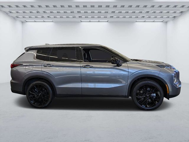 2024 Mitsubishi Outlander SE Black Edition