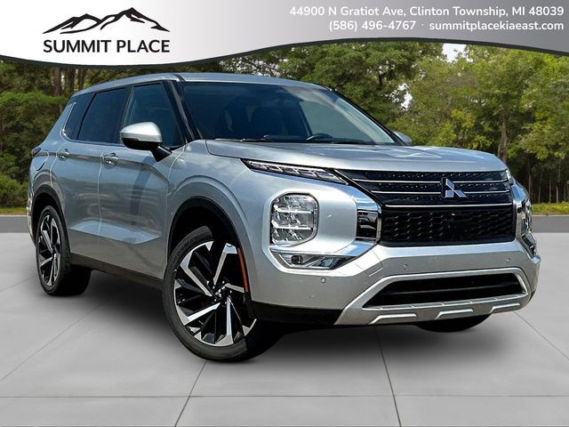 2024 Mitsubishi Outlander SE Black Edition