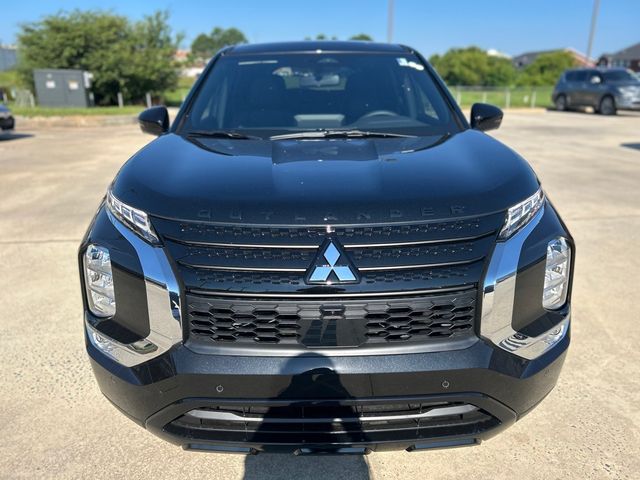 2024 Mitsubishi Outlander SE Black Edition w/Pano Roof