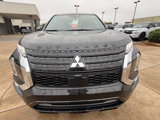 2024 Mitsubishi Outlander SE Black Edition w/Pano Roof