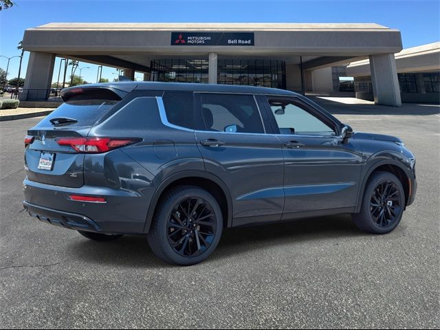 2024 Mitsubishi Outlander SE Black Edition w/Pano Roof