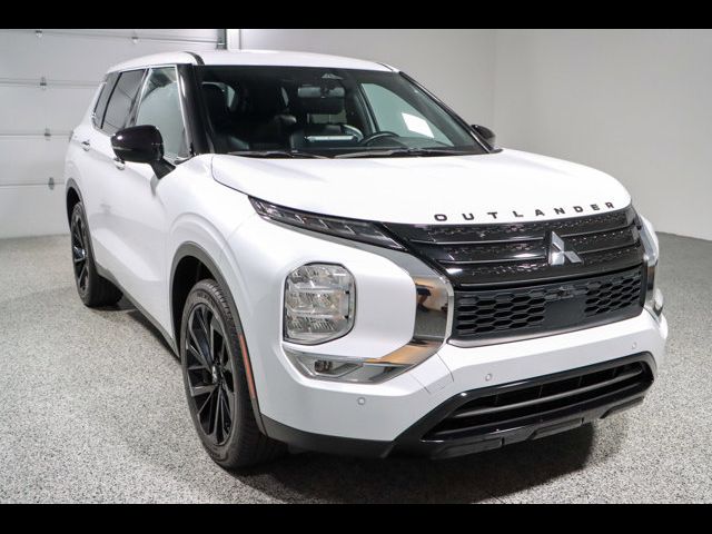 2024 Mitsubishi Outlander SE Black Edition