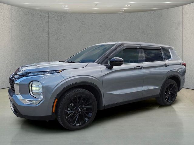 2024 Mitsubishi Outlander SE Black Edition