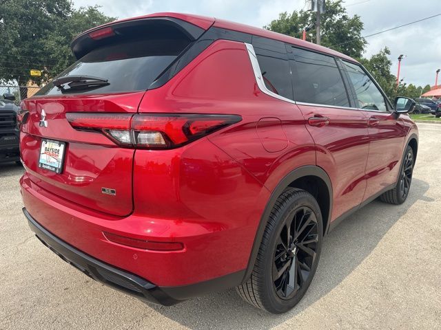 2024 Mitsubishi Outlander SE Black Edition w/Pano Roof