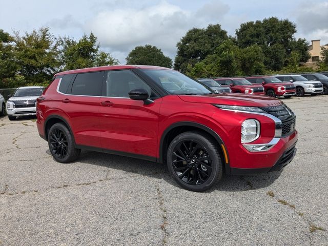 2024 Mitsubishi Outlander SE Black Edition w/Pano Roof