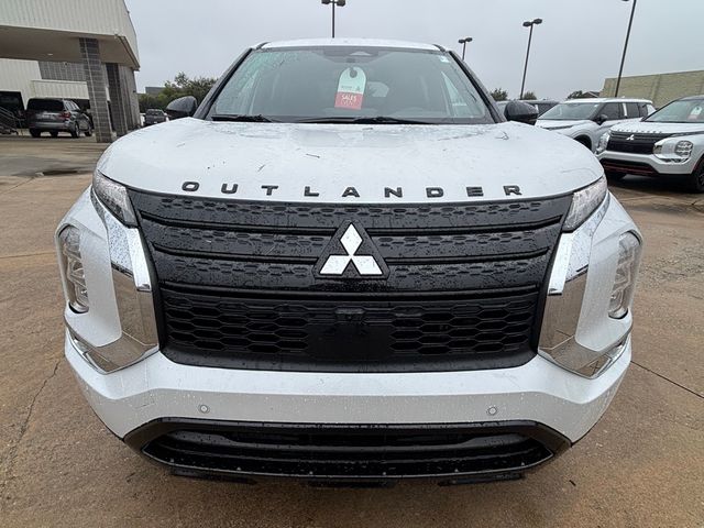 2024 Mitsubishi Outlander SE Black Edition w/Pano Roof