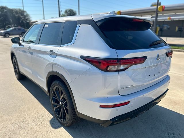 2024 Mitsubishi Outlander SE Black Edition w/Pano Roof