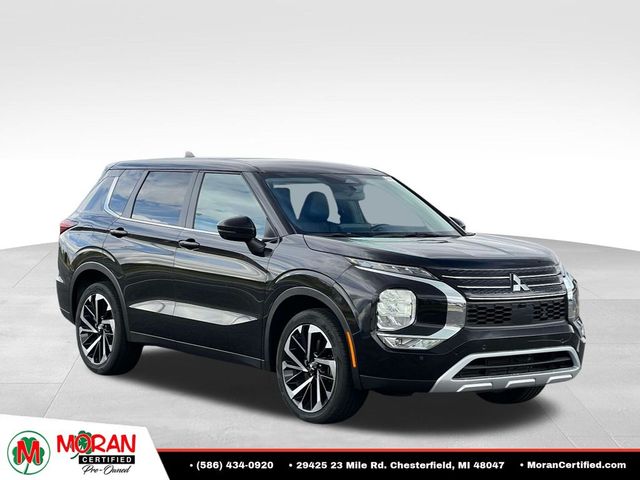 2024 Mitsubishi Outlander SE Black Edition