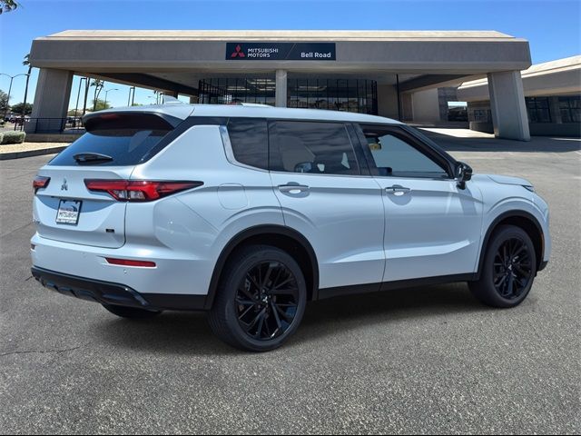 2024 Mitsubishi Outlander SE Black Edition w/Pano Roof