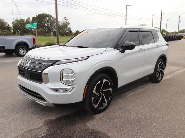 2024 Mitsubishi Outlander SE Black Edition