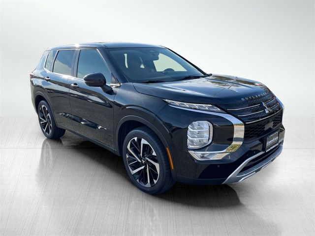2024 Mitsubishi Outlander SE Black Edition