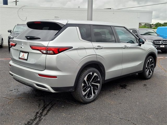 2024 Mitsubishi Outlander SE Black Edition